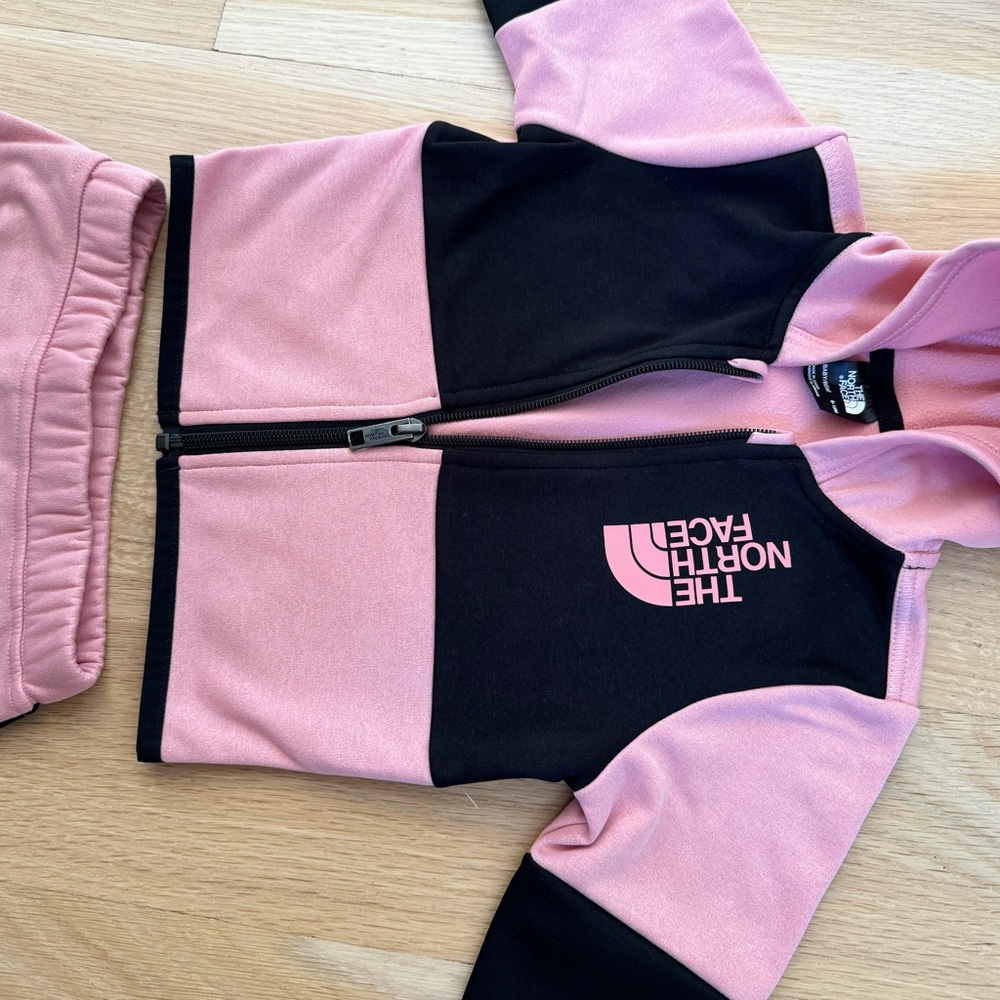 COPY - Brand new never worn size 6-12 months baby north face set. No tags. - Picture 2 of 4